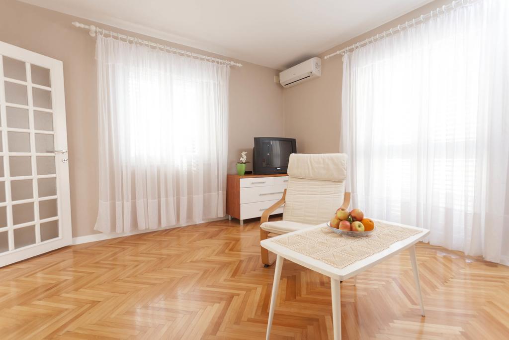 Apartment Nena & Petar Makarska Ngoại thất bức ảnh